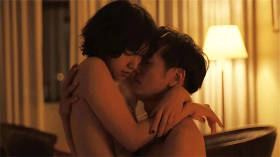 西檬之家-OTK是什么意思？BDSM中Over The Knee的实践指南